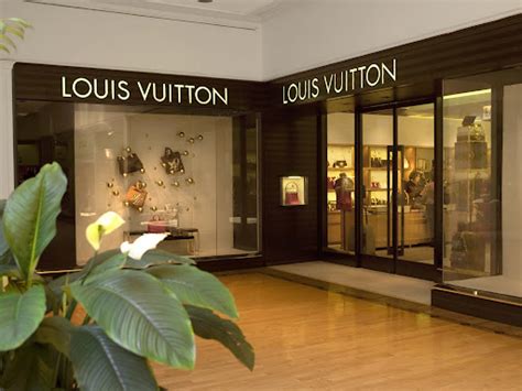 louis vuitton kansas city plaza
